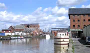 Looking north along Bakers Quay in 2003