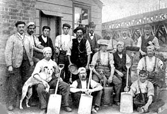 Corn porters with their equipment