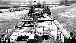 Tanker Barge Wheldale in the ice