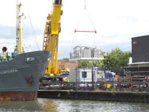 Loading MV Kormoran